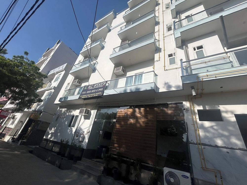 Rc Stays - last minute hotel in Noida