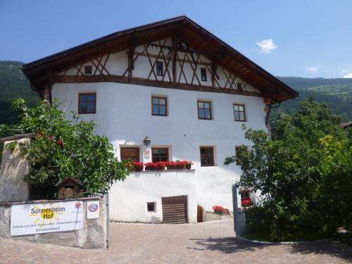 Sonnenheimhof — hotel in Malles Venosta