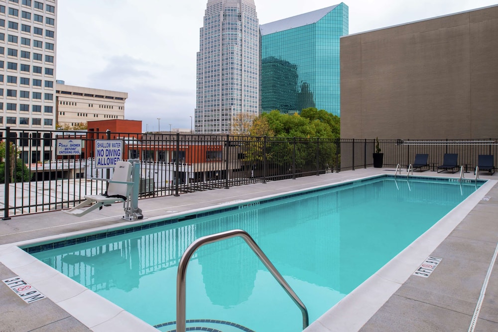 Hampton Inn & Suites Winston Salem Downtown - photo 34