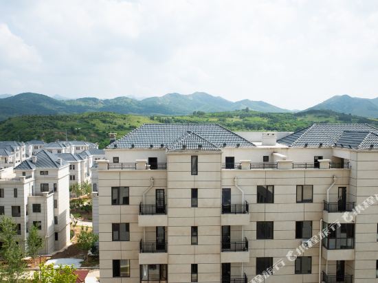 Nanshe Hot Spring B & B in Gaizhou — hotel in Gaizhou