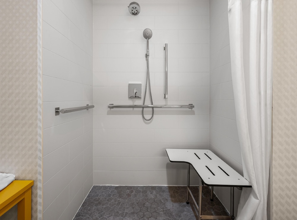 Hampton Inn & Suites Richmond Glenside - photo 17