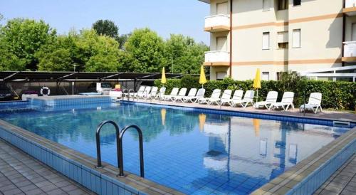 DB Residence con Piscina Carraro Immobiliare Family Apartments — 4-Star Luxury Hotel in Lido Di Jesolo, Italy