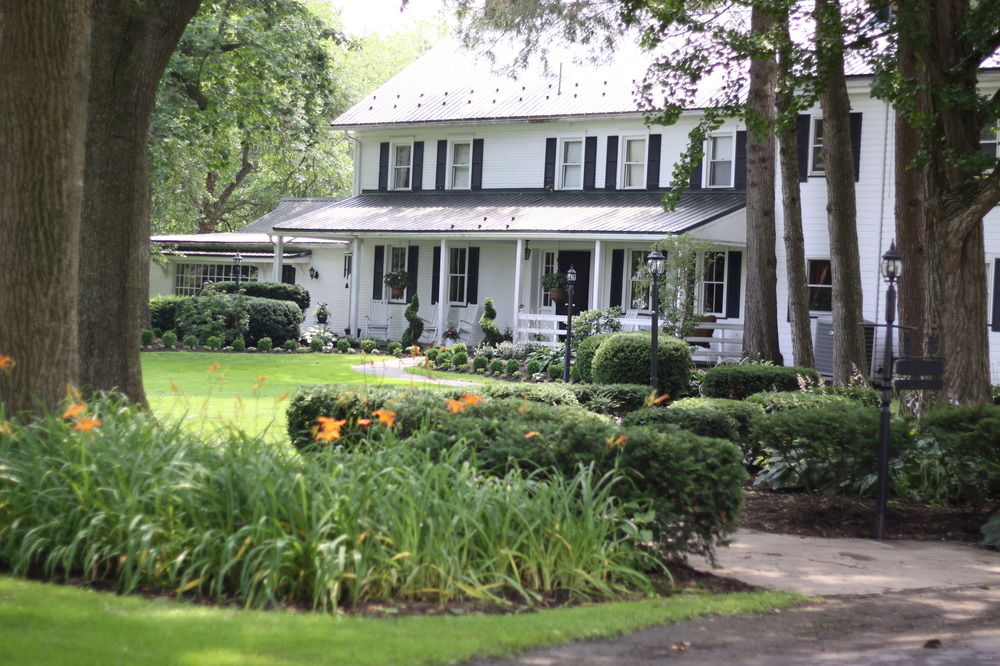 Edgewater Inn & Riverside Grill — 4-Star Luxury Hotel in Alexandria, United States