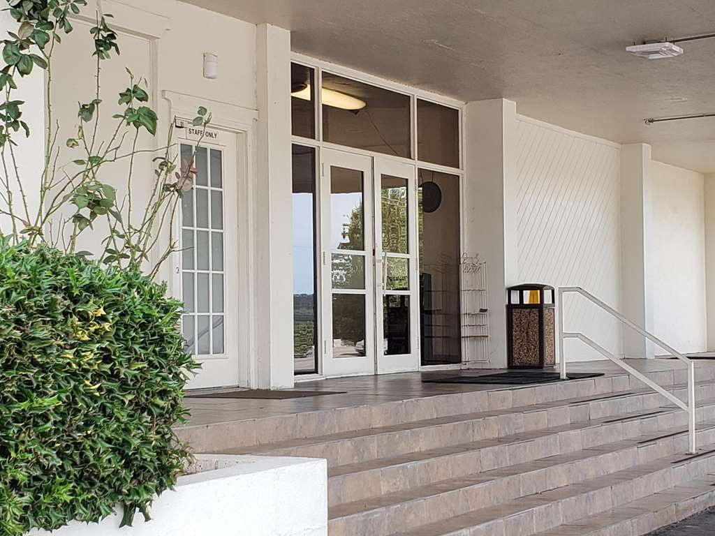 Super 8 by Wyndham Fort Smith - photo 3