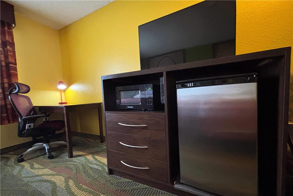 Super 8 by Wyndham Jacksonville - photo 17