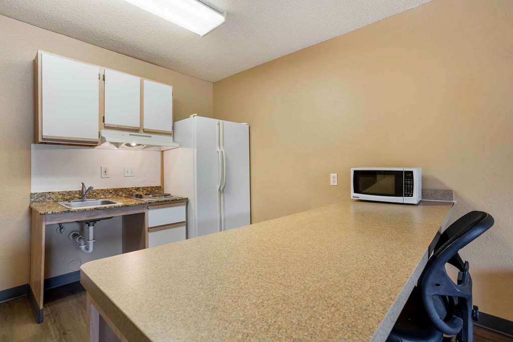 Extended Stay America Select Suites Houston Sugar Land - photo 24