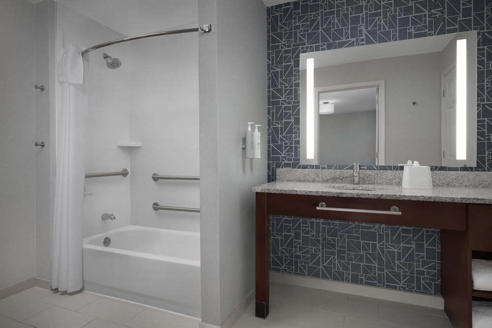 Homewood Suites by Hilton Newark Cranford - photo 29