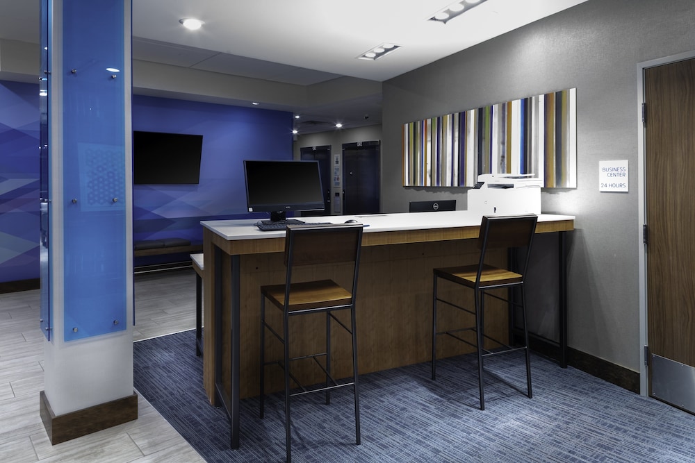Holiday Inn Express & Suites The Dalles by IHG - photo 17