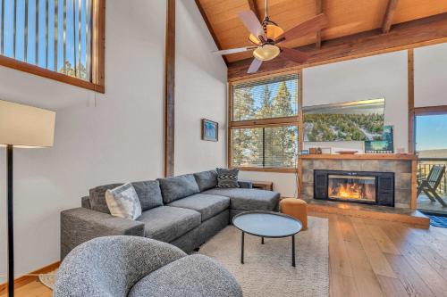 Cozy Mountain Retreat in Truckee Near Northstar in Truckee, United States