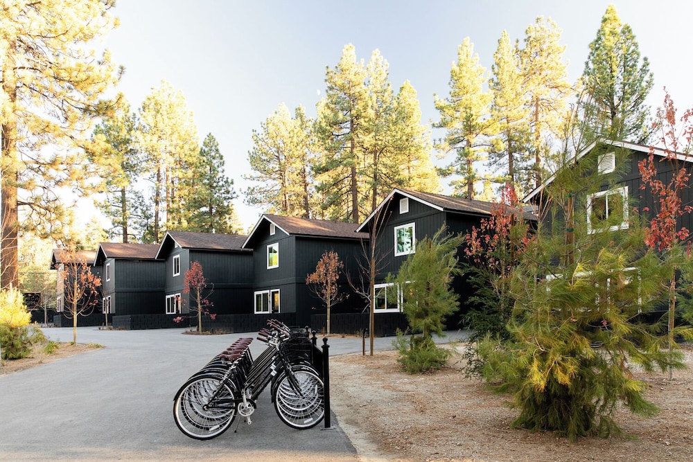 N P Boutique Lodge — 4-Star Luxury Hotel in Big Bear Lake, United States