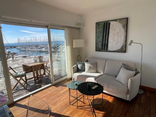Le Petit Pinson Meerblick Port Golfe Juan — Vallauris