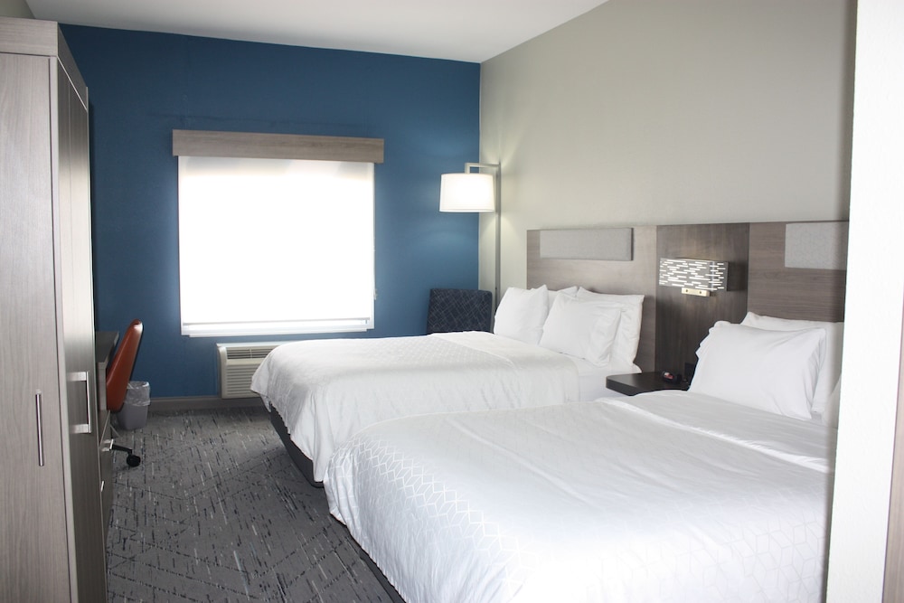Holiday Inn Express Hotel & Suites Shamrock North by IHG - photo 15