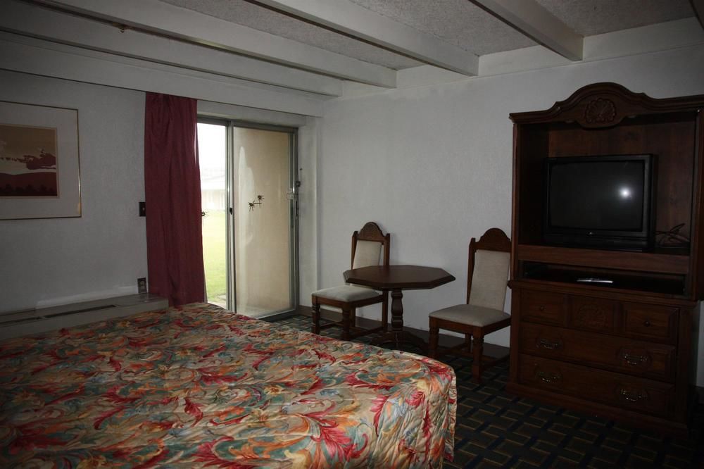 Garden Inn New Stanton Greensburg - photo 13