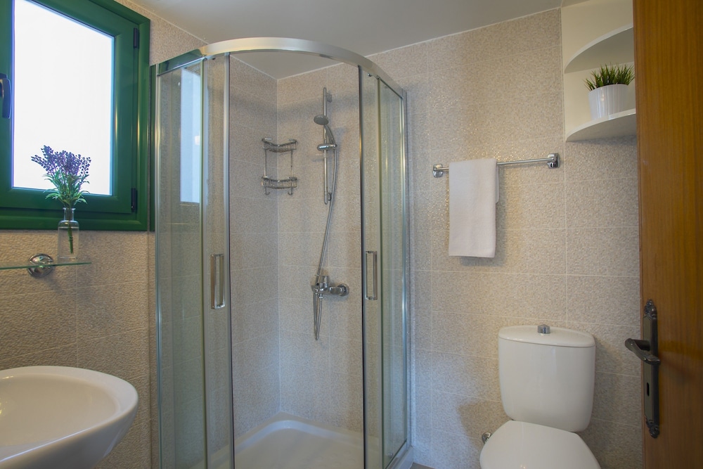 Protaras Olive Suite