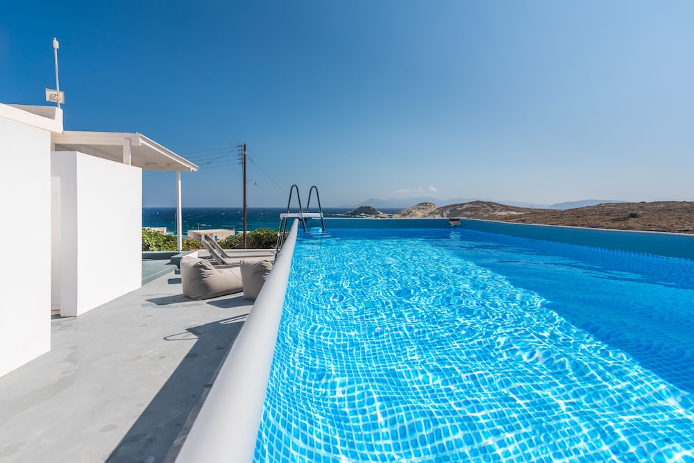 Mandrakia Totally Sea View House — 4-Star Luxury Hotel in Milos, Greece