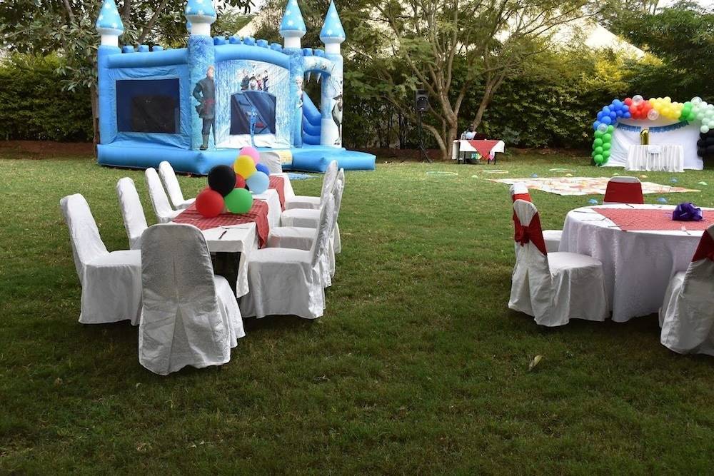 Children's play area - outdoor