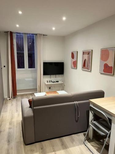 Gold 500 M du Centre de Valence — hotel in Bourg-Les-Valence