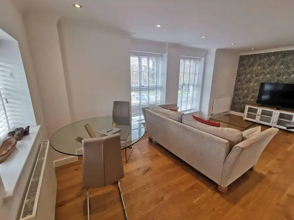 No12 The Meadow Luxury Flat Town Centre — 4-Star Luxury Hotel in Banbury, United Kingdom