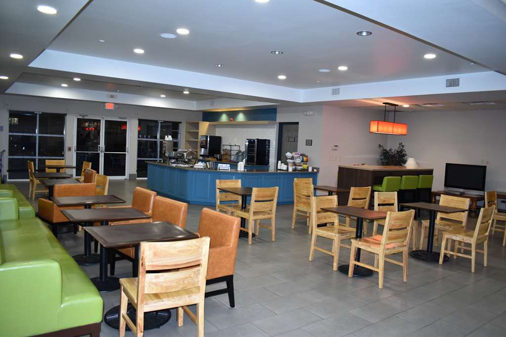 Country Inn & Suites by Radisson Hagerstown MD - photo 34
