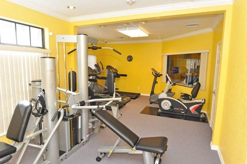 High Grove Resort - carbon neutral hotel in Clermont