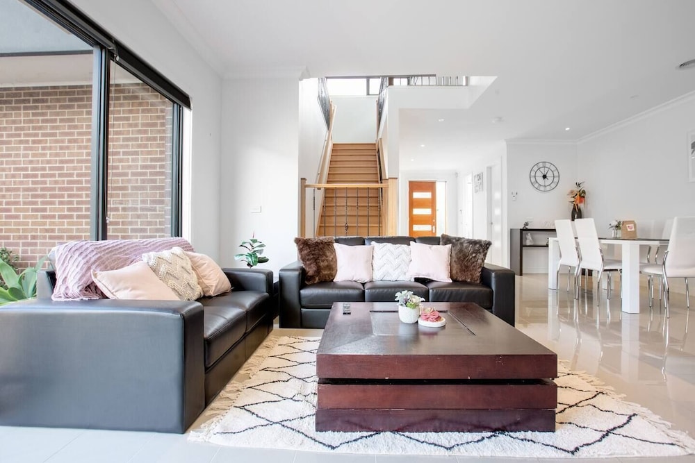 Stunning 3beds Near Knox Shopping Centro@wantirna — hotel in Wantirna South