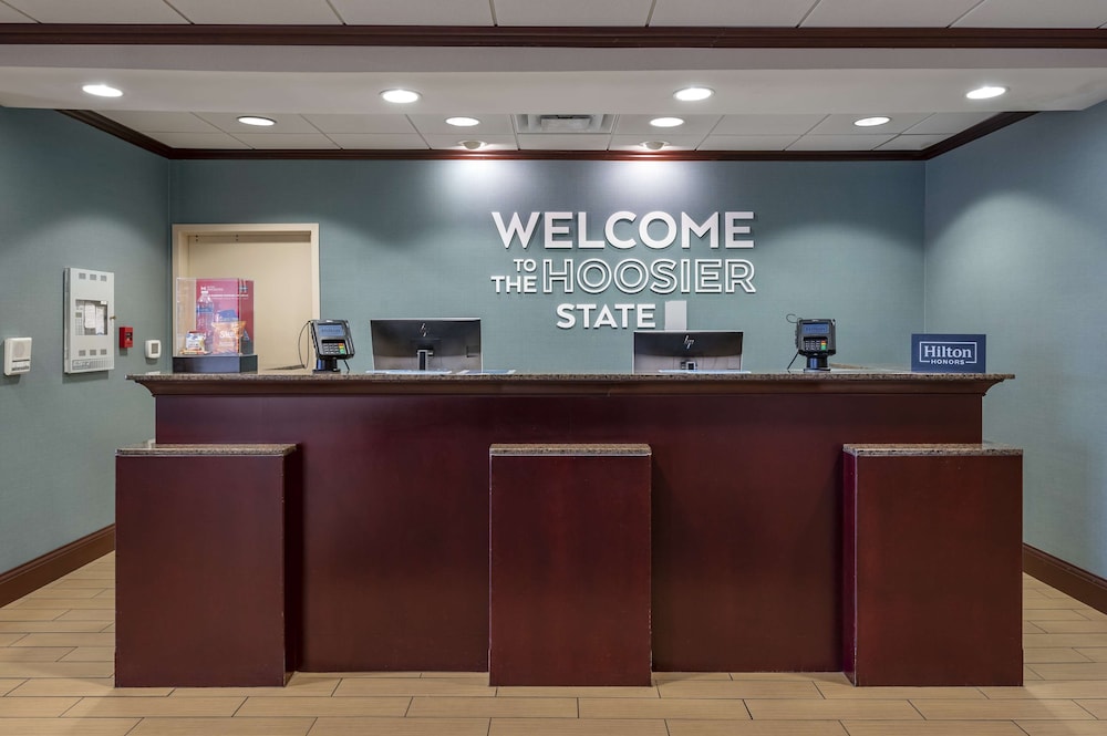 Hampton Inn Greenfield - photo 8