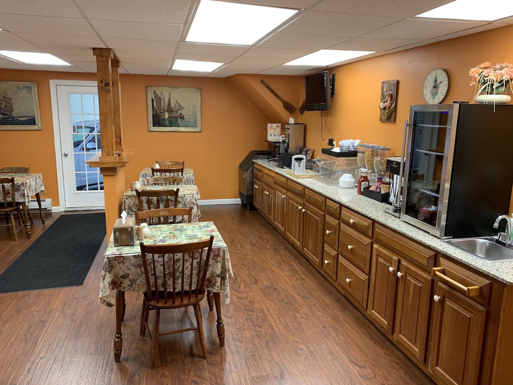 Four Winds Country Motel - photo 29