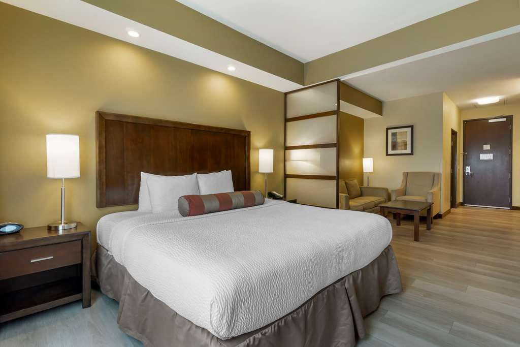 Best Western Plus Lacey Inn & Suites - photo 20