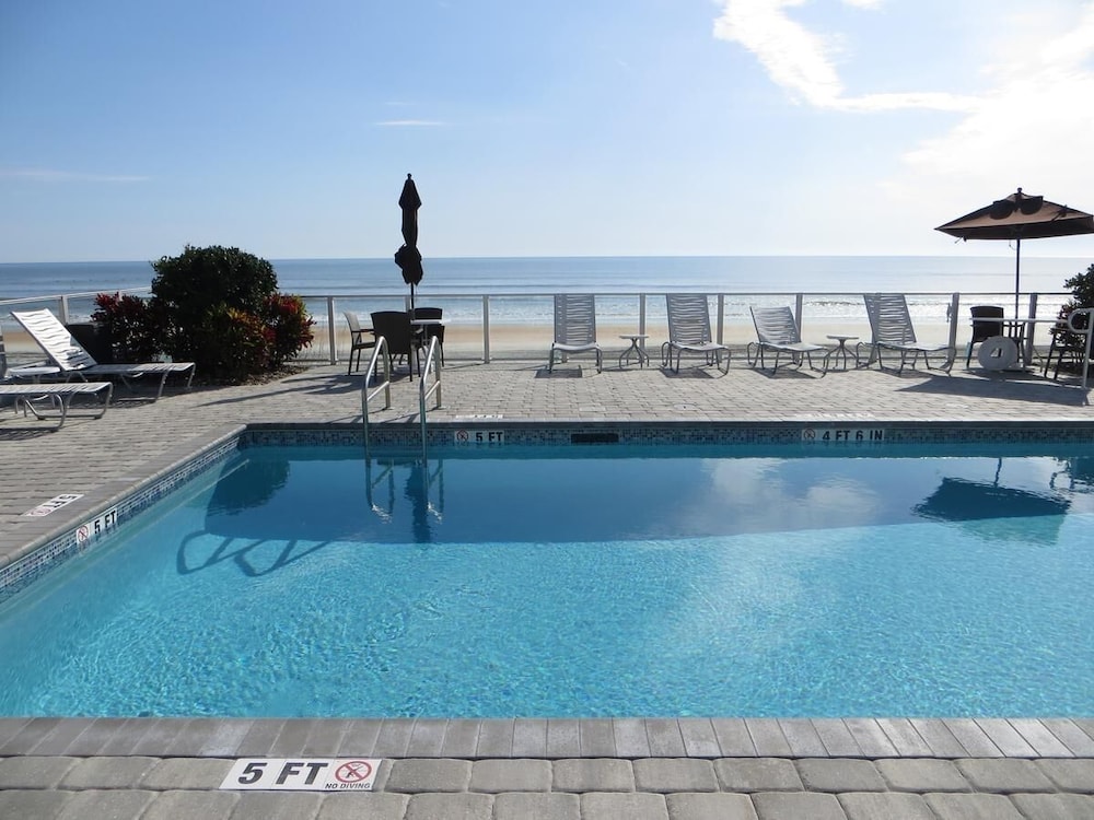 Lotus Boutique Inn & Suites - photo 31