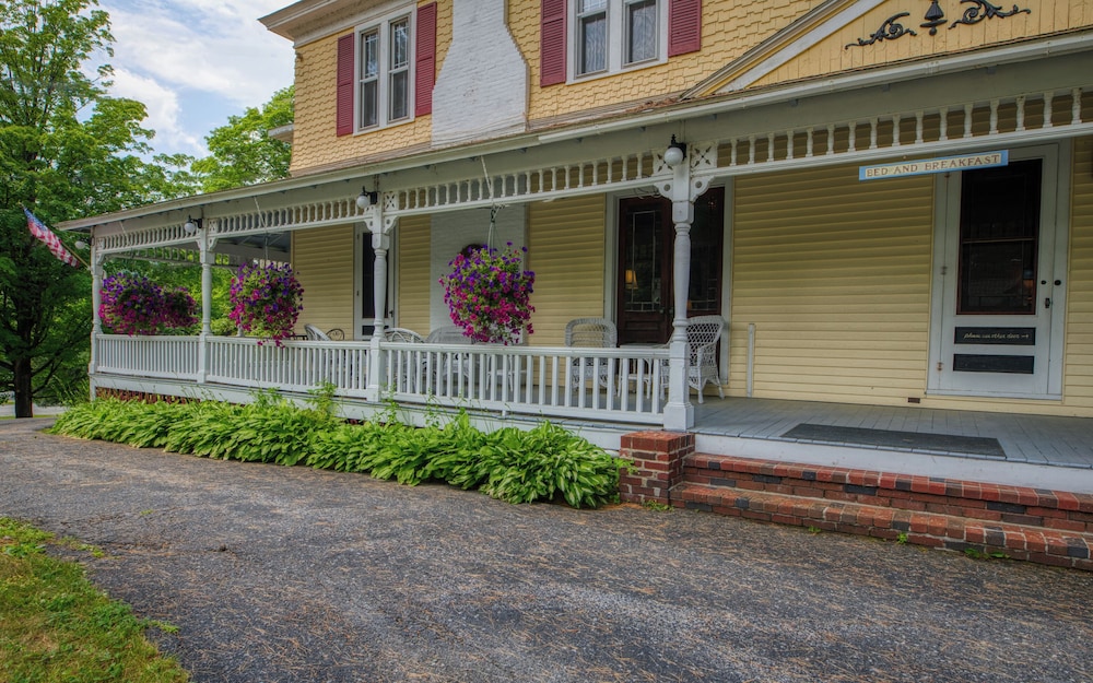 Rockwell Falls Inn and Wine Bar - photo 98