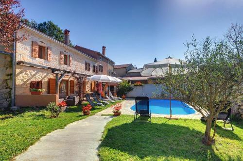 Villa Katarina — 4-Star Luxury Hotel in Zminj, Croatia