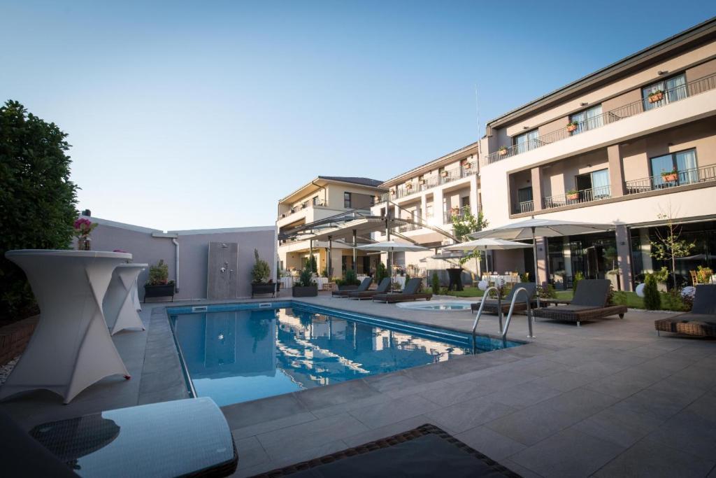 Pensiunea Nora Prestige — 4-Star Luxury Hotel in Timisoara, Romania