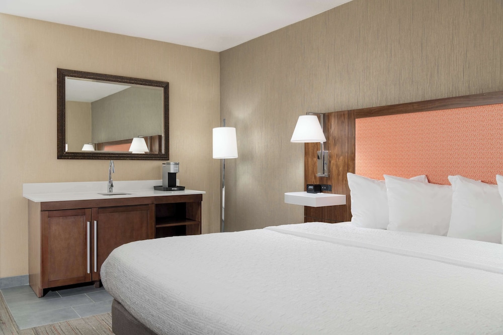 Hampton Inn & Suites Sacramento Cal Expo - photo 14