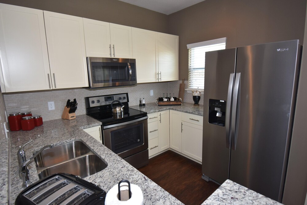Nov Special W Lucaya 4bed 2 Bath ID: 256175 - photo 16