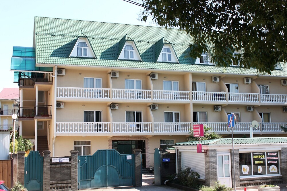 Viktoriya - carbon neutral hotel in Sochi