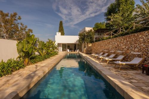 A Masseria In The Center Of Town With Pool — Muro Leccese