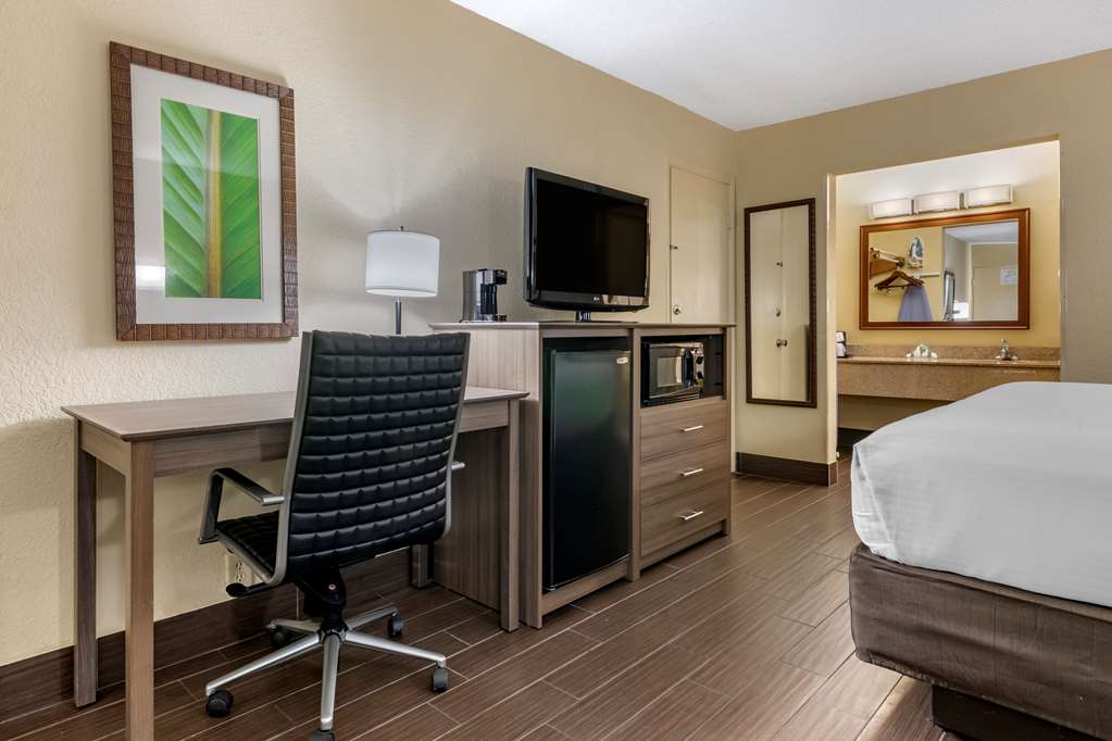 Best Western Downtown Stuart - photo 9