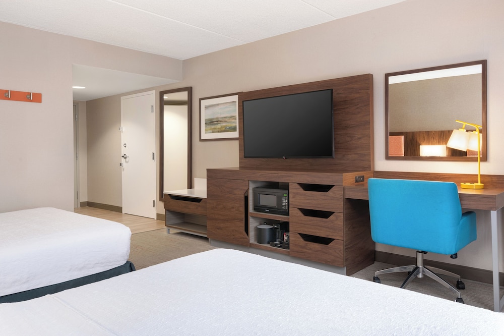 Hampton Inn Bloomsburg - photo 9
