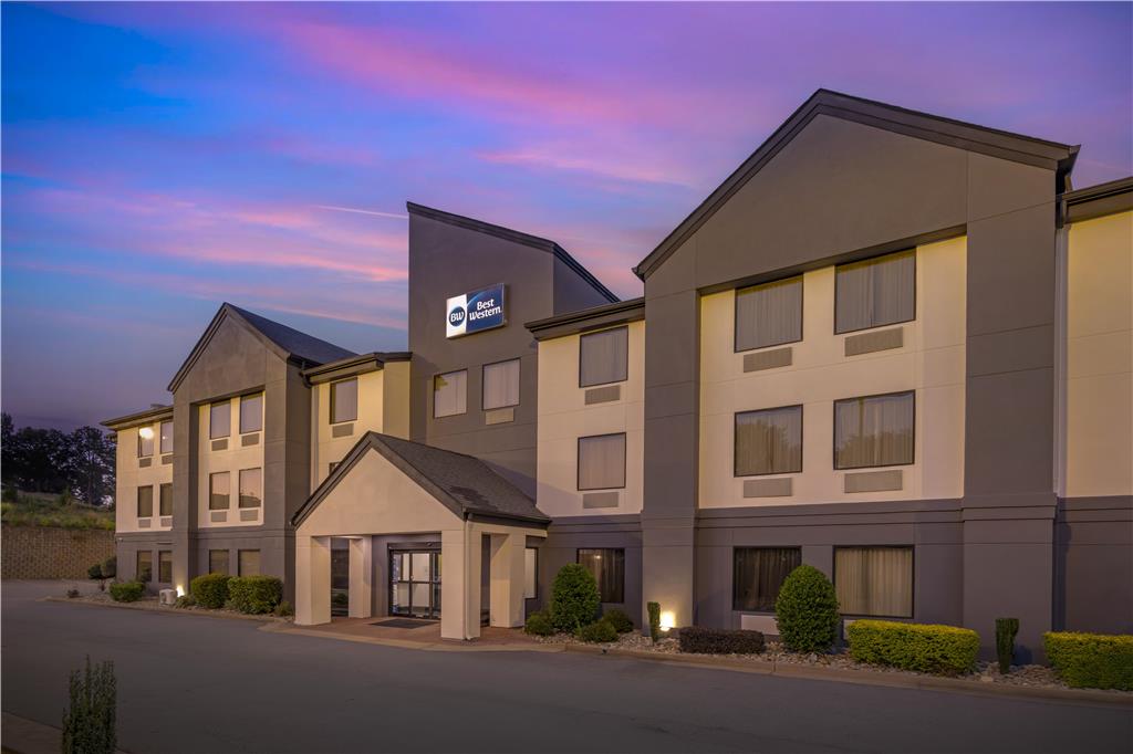 Best Western Commerce Inn - carbon neutral hotel in Commerce