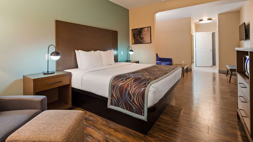 Best Western Plus New Barstow Inn & Suites - photo 11