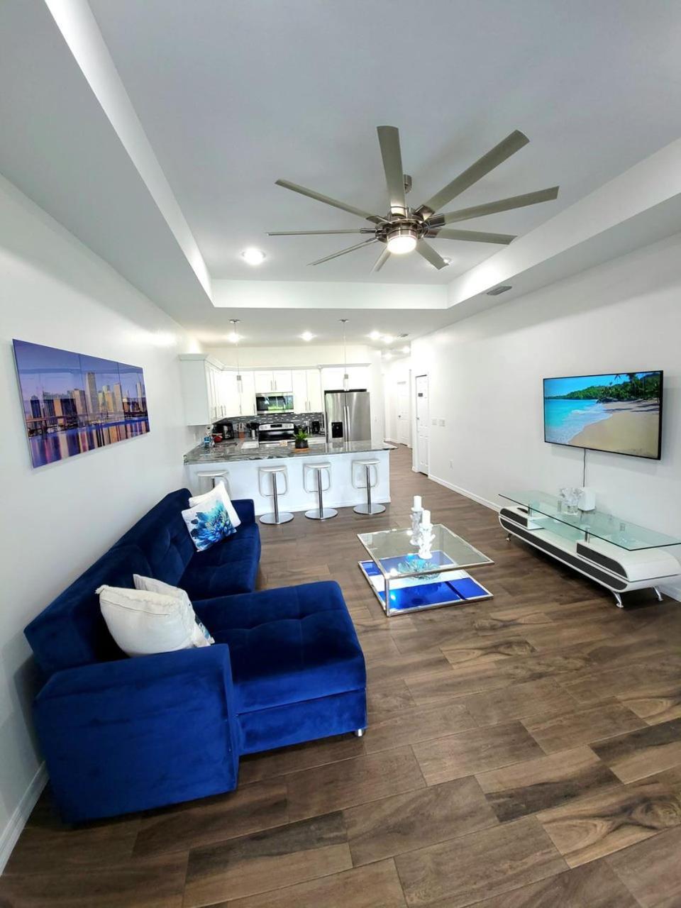 Blue life — hotel in Lehigh Acres