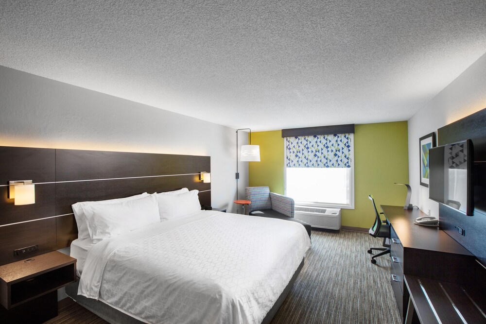 Holiday Inn Express Hotel & Suites Altoona Des Moines - photo 11