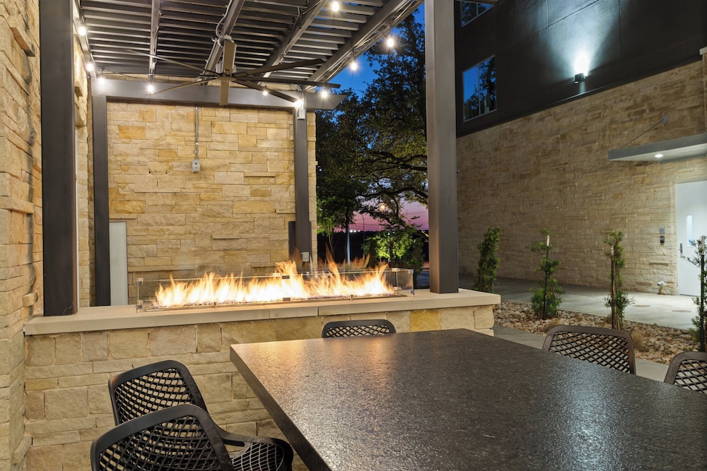 EVEN Hotel Austin Uptown Near The Domain by IHG - photo 46