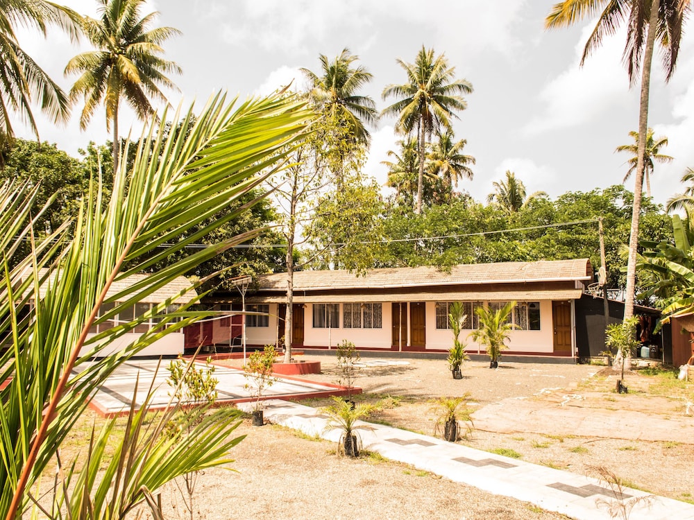 Island Lake Resort Alleppey in Alleppey, India