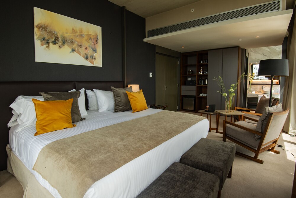 Grand Brizo La Plata — 4-Star Luxury Hotel in La Plata, Argentina