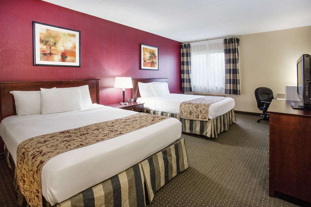 Ramada by Wyndham Bettendorf - photo 7