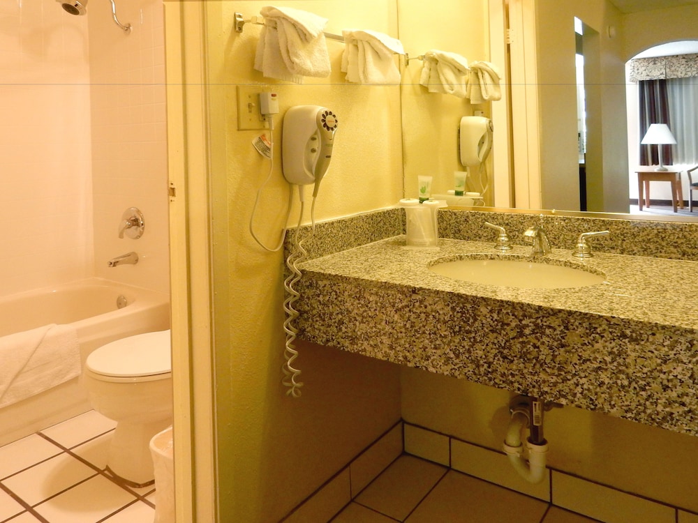 Mardi Gras Hotel & Casino - photo 18