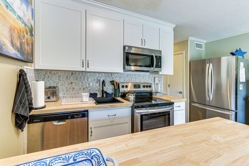 Walk to Beach: Resort Perks at Hilton Head Condo - photo 10