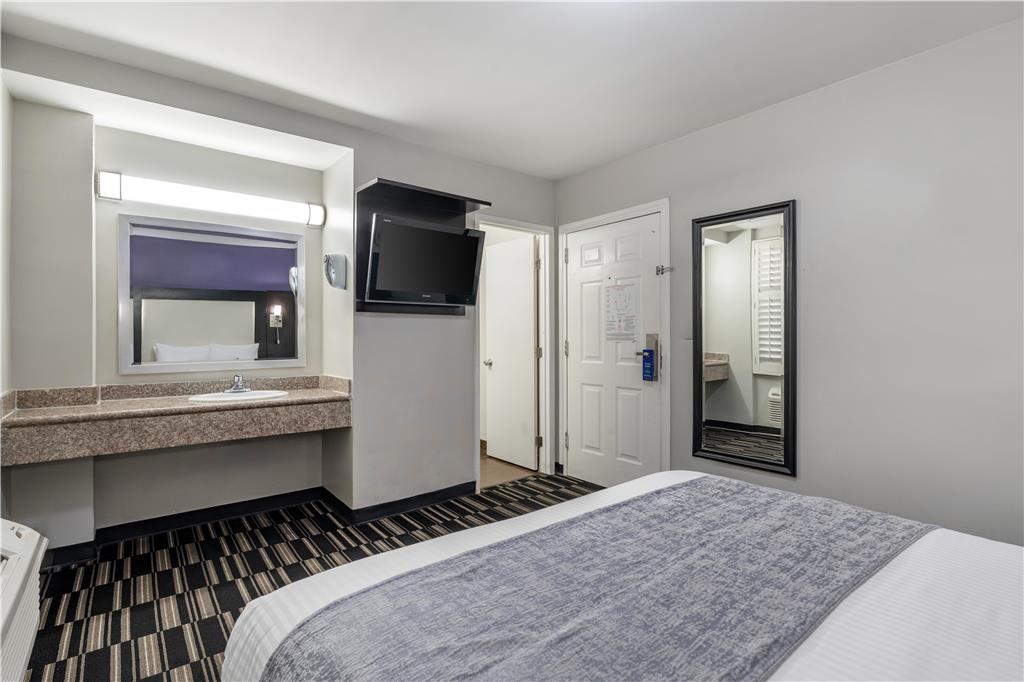 SureStay Hotel by Best Western Beverly Hills West LA - photo 26