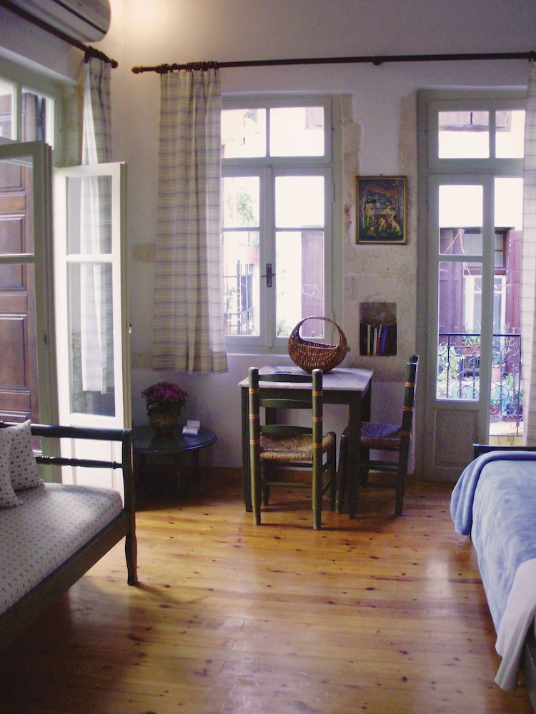 Madonna Studios — Chania — photo 2